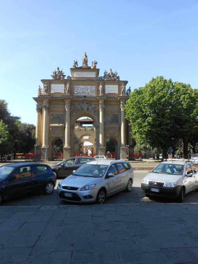 Italian Fantasy Takes You Away Флоренция Экстерьер фото